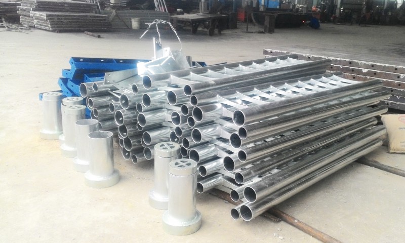 ỐNG THOÁT NƯỚC TRÊN CẦU
